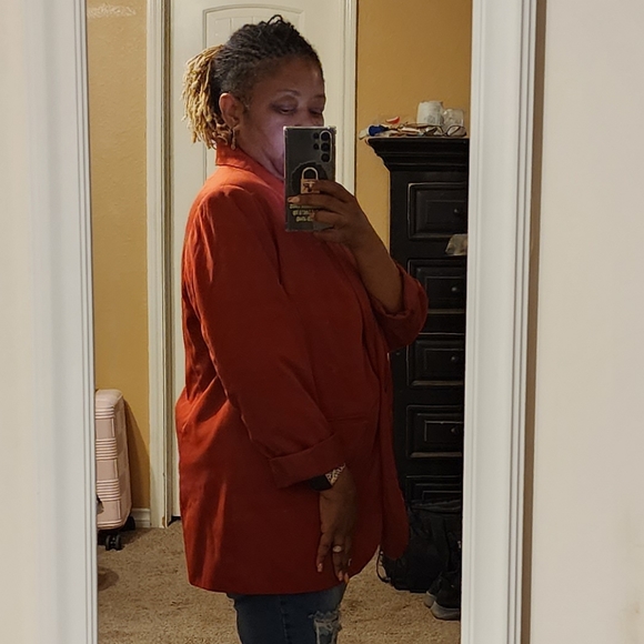 Blazer - Picture 3 of 3